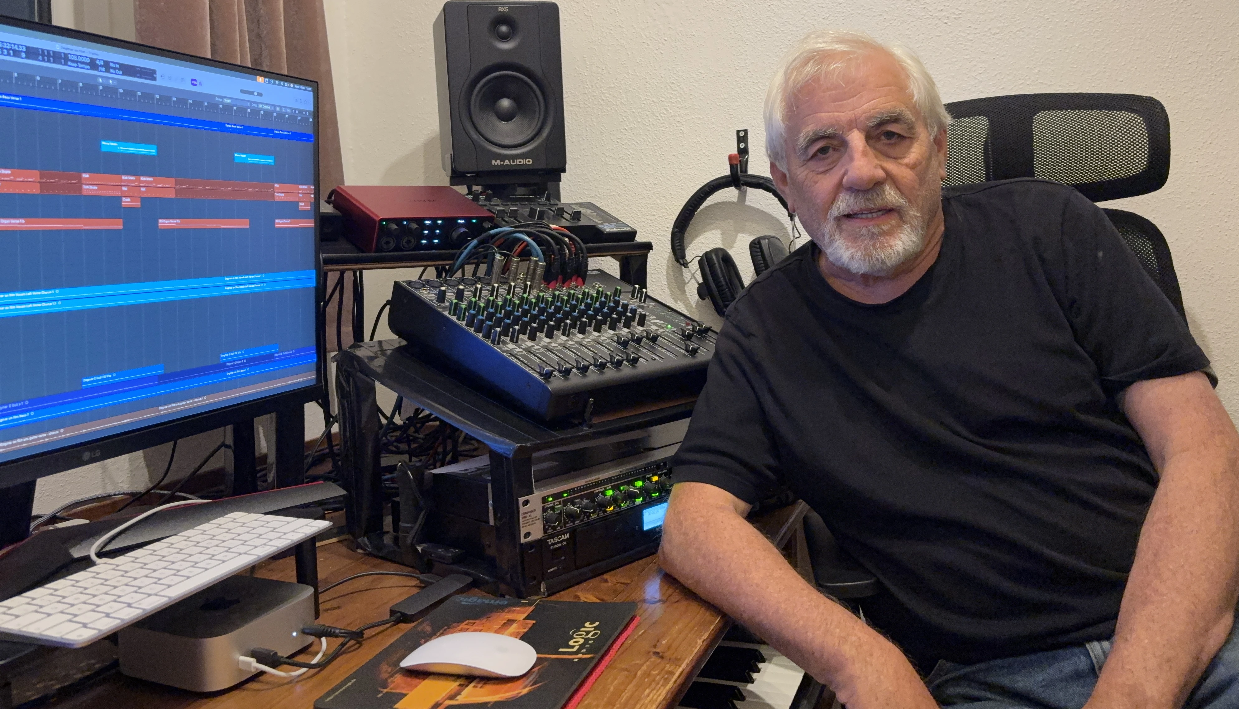 Andy in the studio during Harper n Hubble recording session